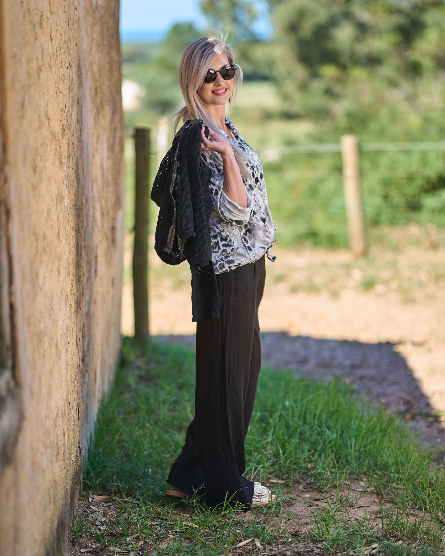 Basic Instinct Shirt | Black