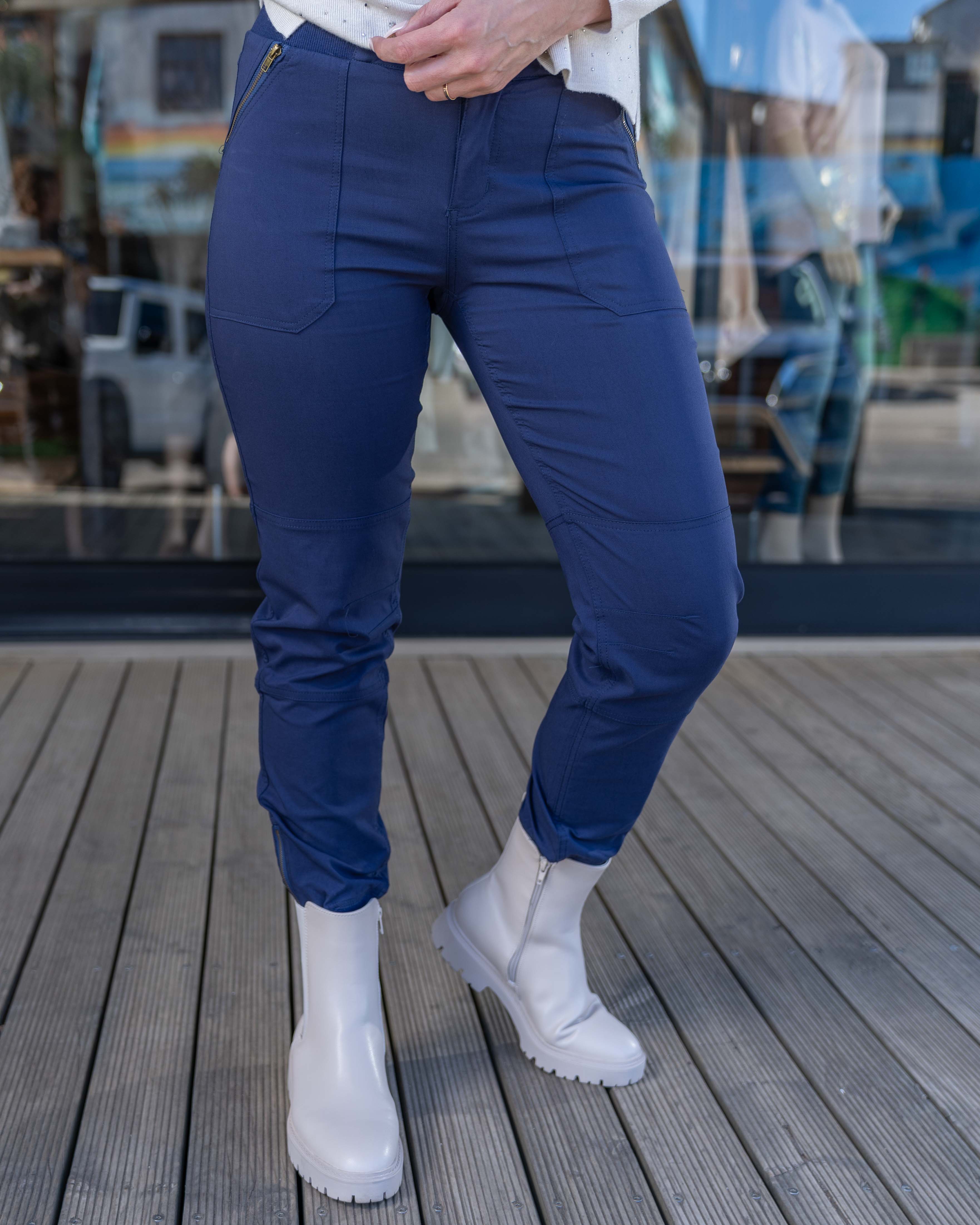 くるり　マノンフリップ　ボンボンパンツ　ネイビー マノンフリップ ボンボンパンツ ネイビー manonfripes / bon bon pants