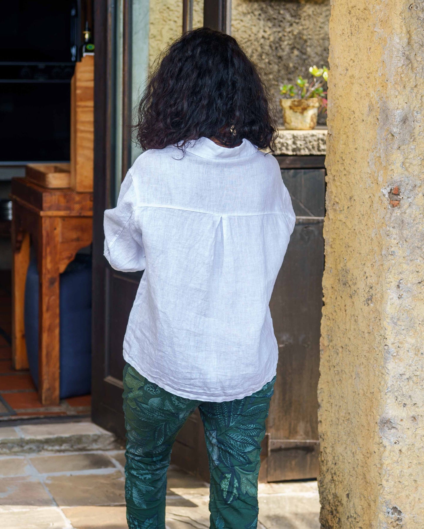 Chic Charisma Linen Jacket | White