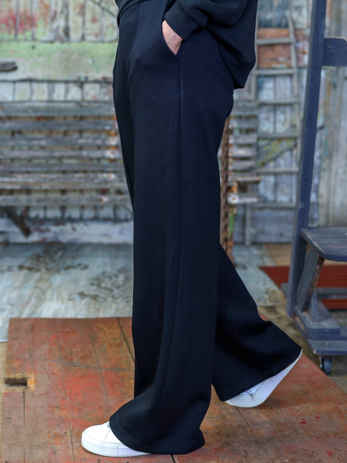 Charmed Moment Pants | Black