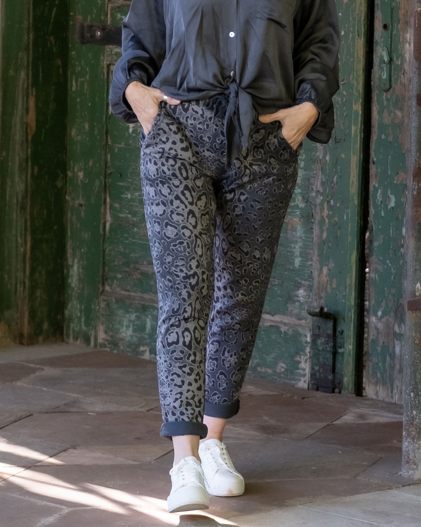 Coffee Run Drawstring Pants | Midnight Blue