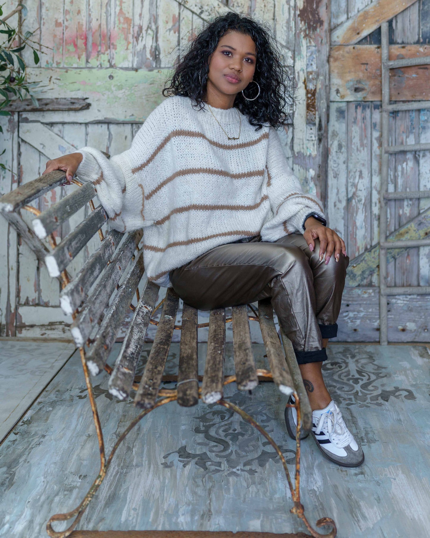 Different Views Knit | Camel