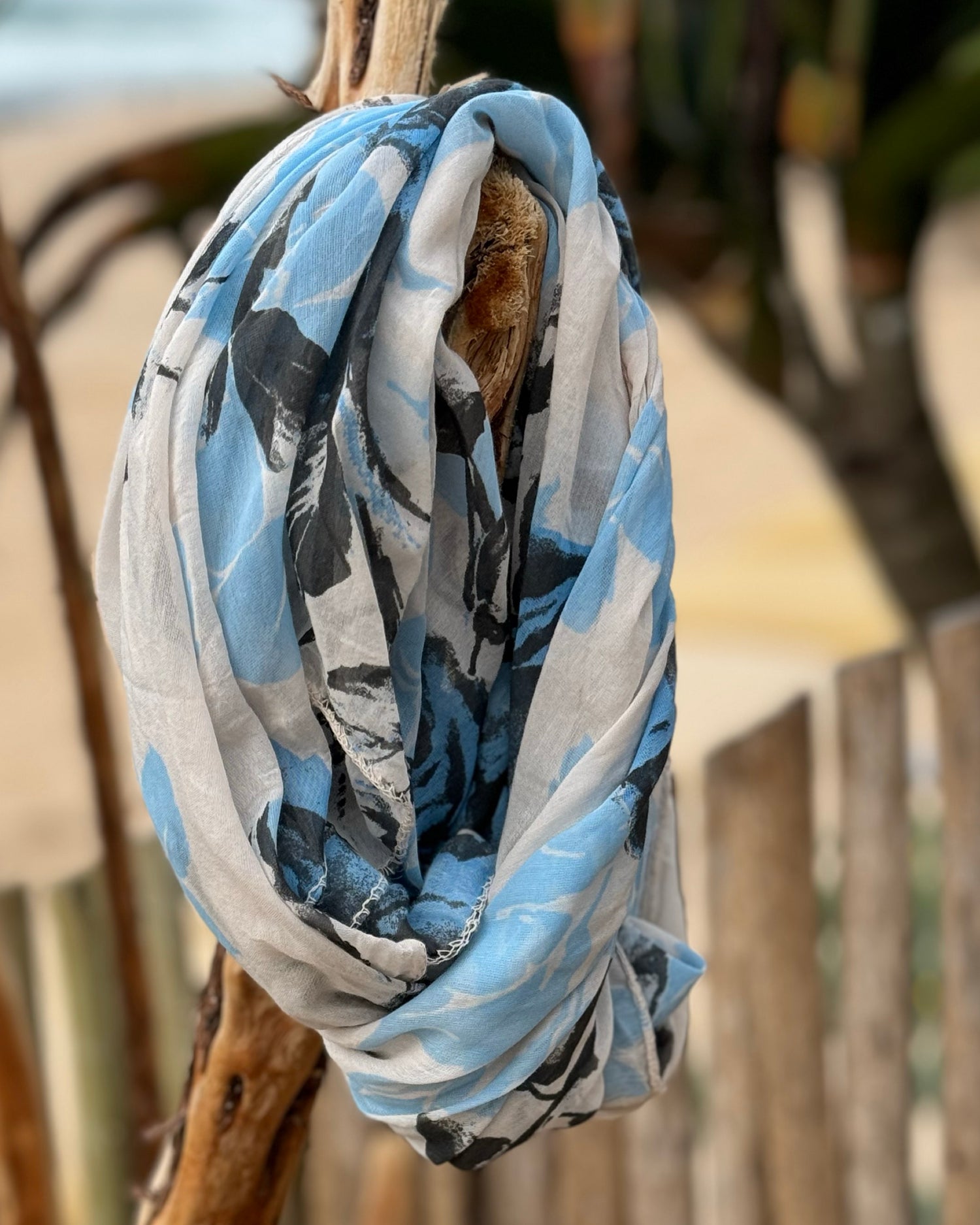 Petal Embrace Scarf | Blue