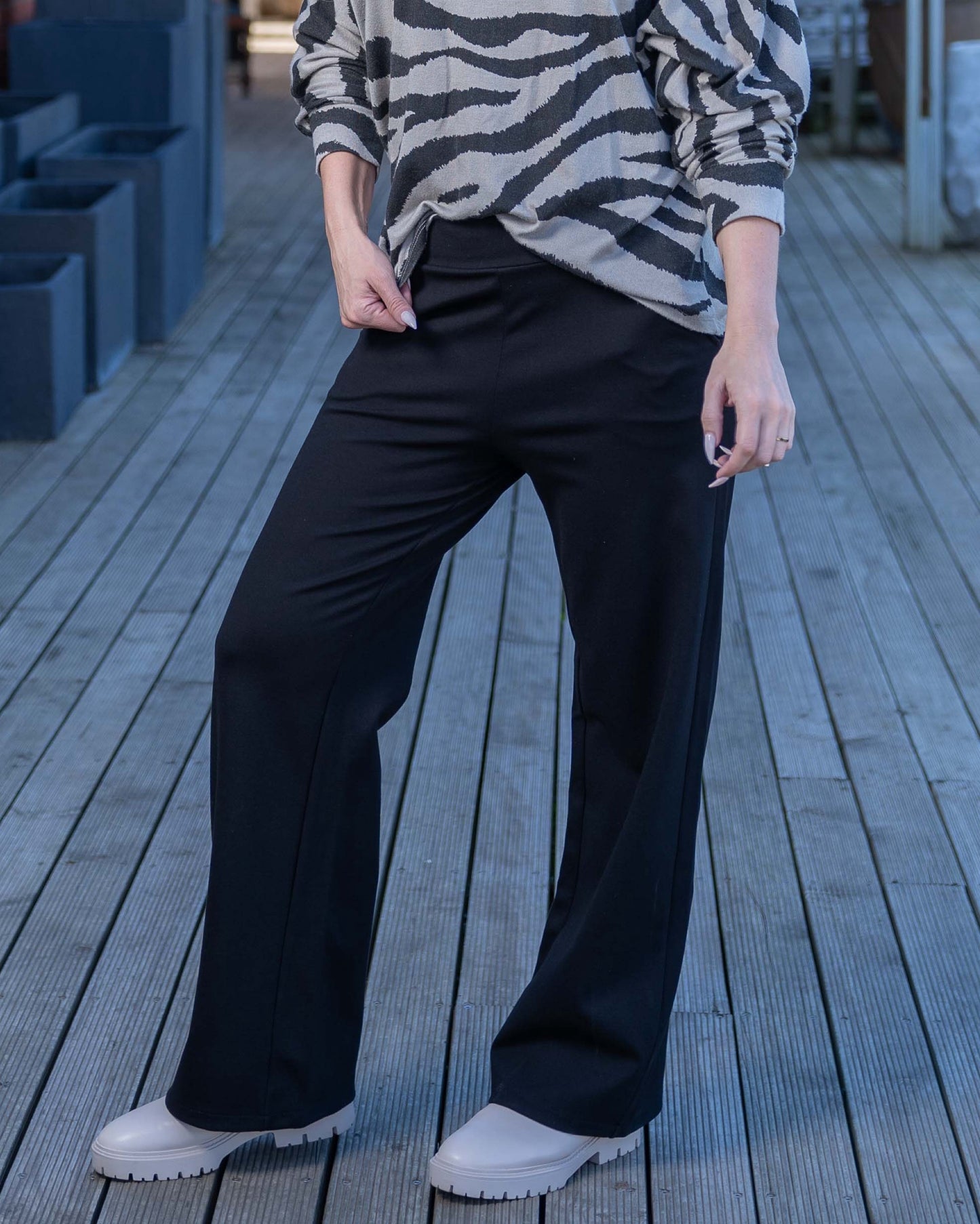 Just Feels Right Pants | Black