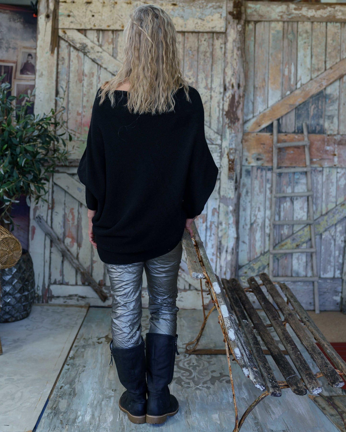 Lean Into It Knit | Black