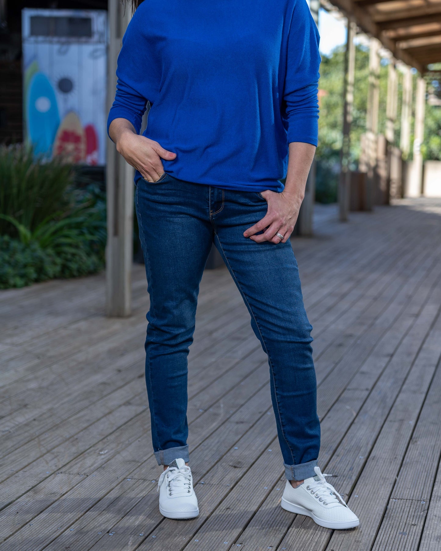 Lights Are Fading Knit | Electric Blue