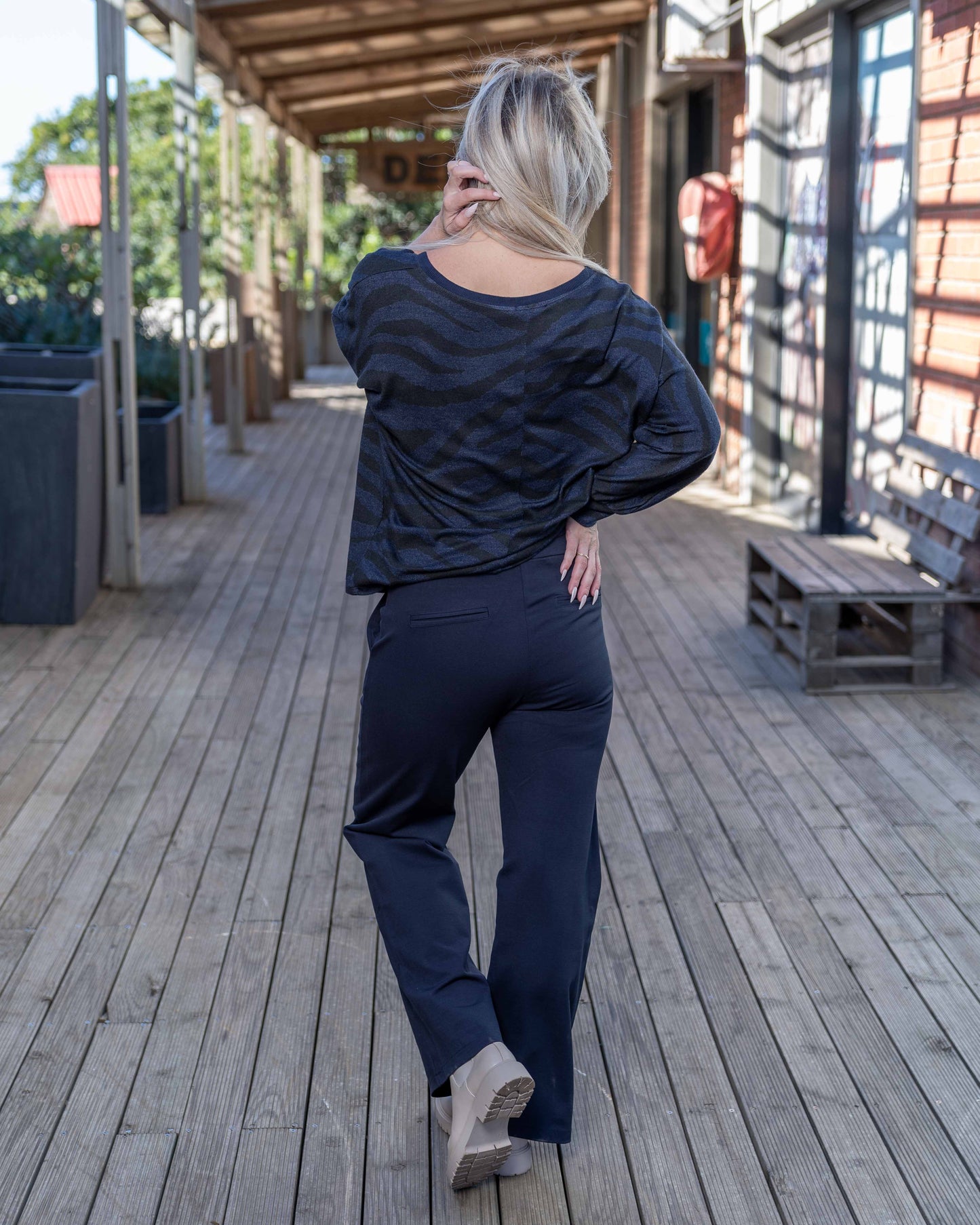 Run Wild Knit | Navy