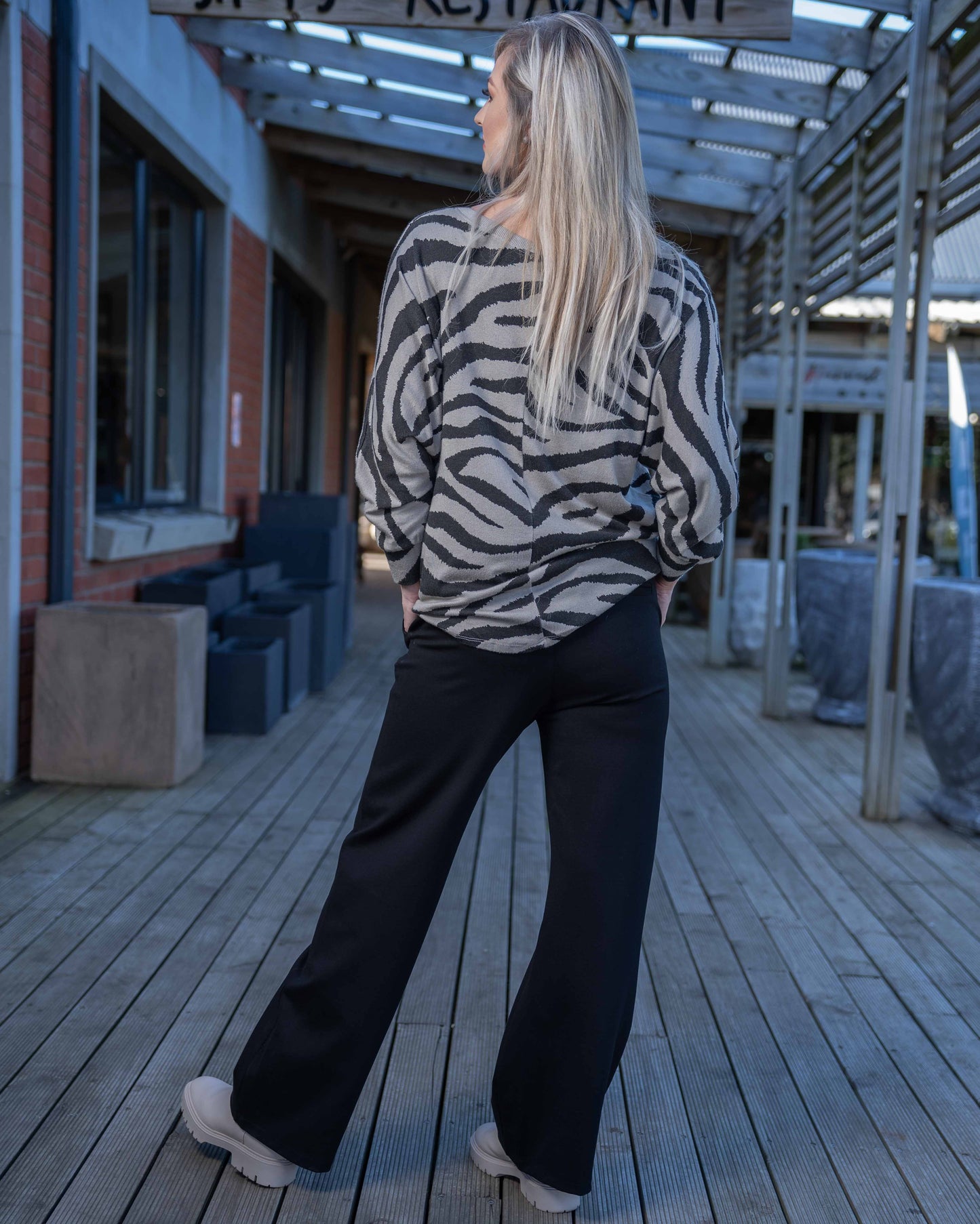 Run Wild Knit | Taupe