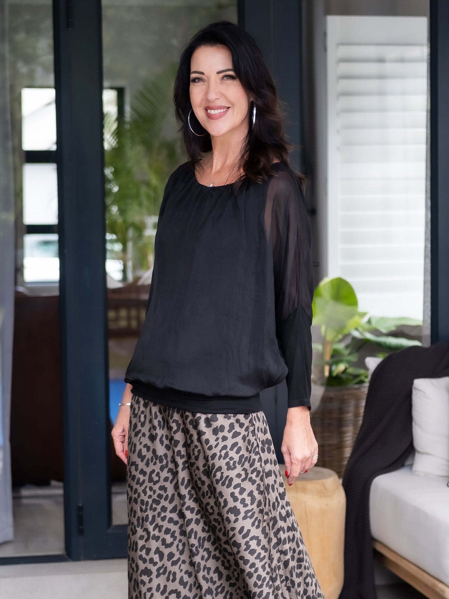 Silken Breeze Bask Top | Black