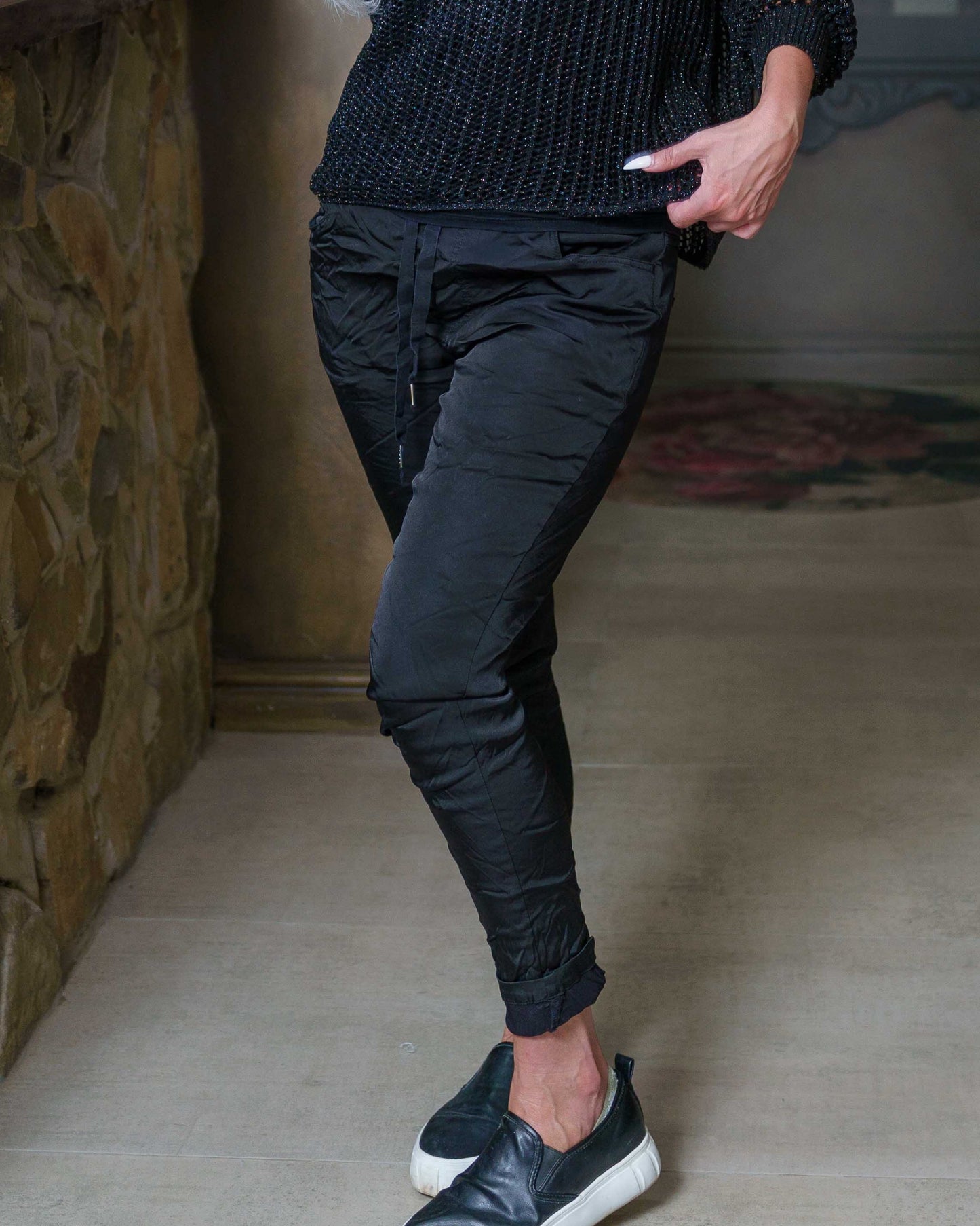 Smooth Moves Drawstring Pants | Black