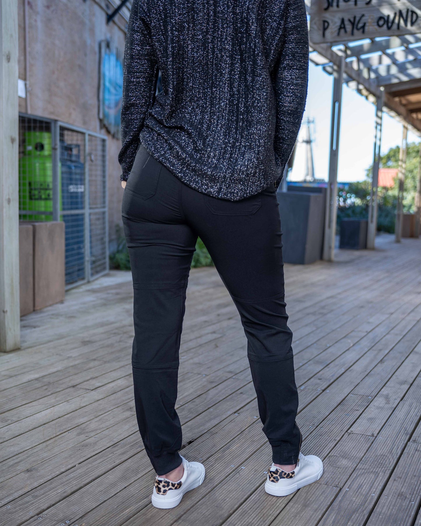Sparkle Me Knit | Black