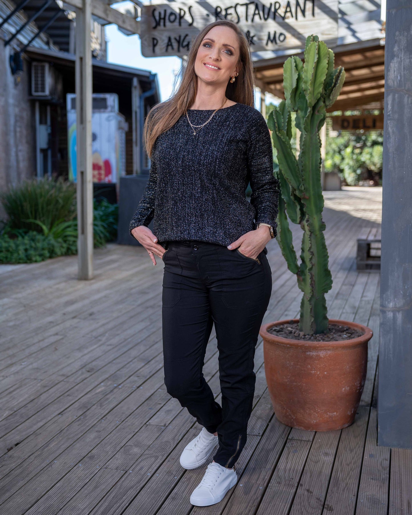 Sparkle Me Knit | Black
