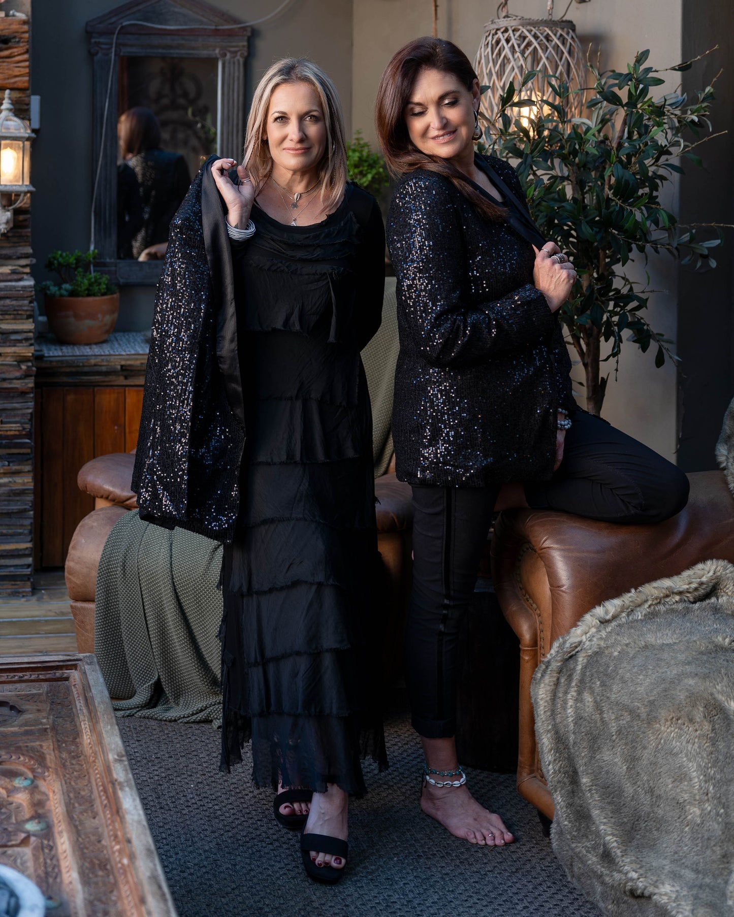 Our is the epitome of luxury fashion. Whether you're attending a gala, a party, or a stylish evening out, this blazer ensures you’ll be the center of attention. The combination of shimmering sequins and luxurious silk feel creates a stunning visual effect, while the tailored fit enhances your silhouette. Designed to flatter, this blazer features a structured silhouette with a slightly cinched waist, ensuring a chic and polished look