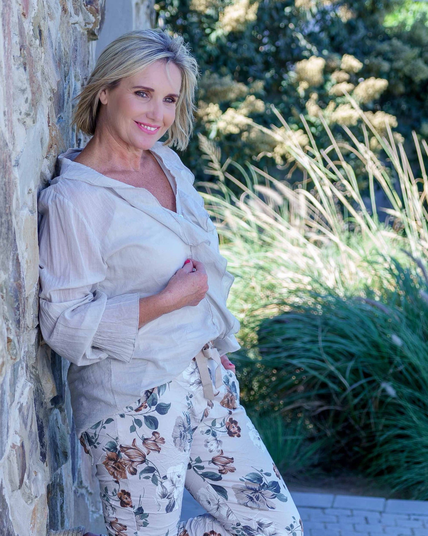 Vickie Frill Top | Beige