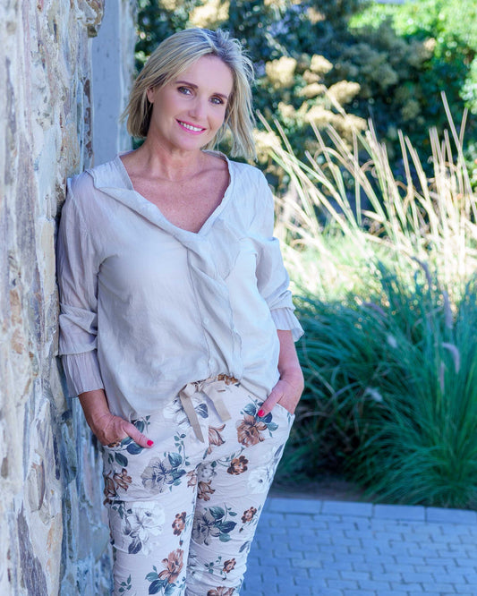 Vickie Frill Top | Beige