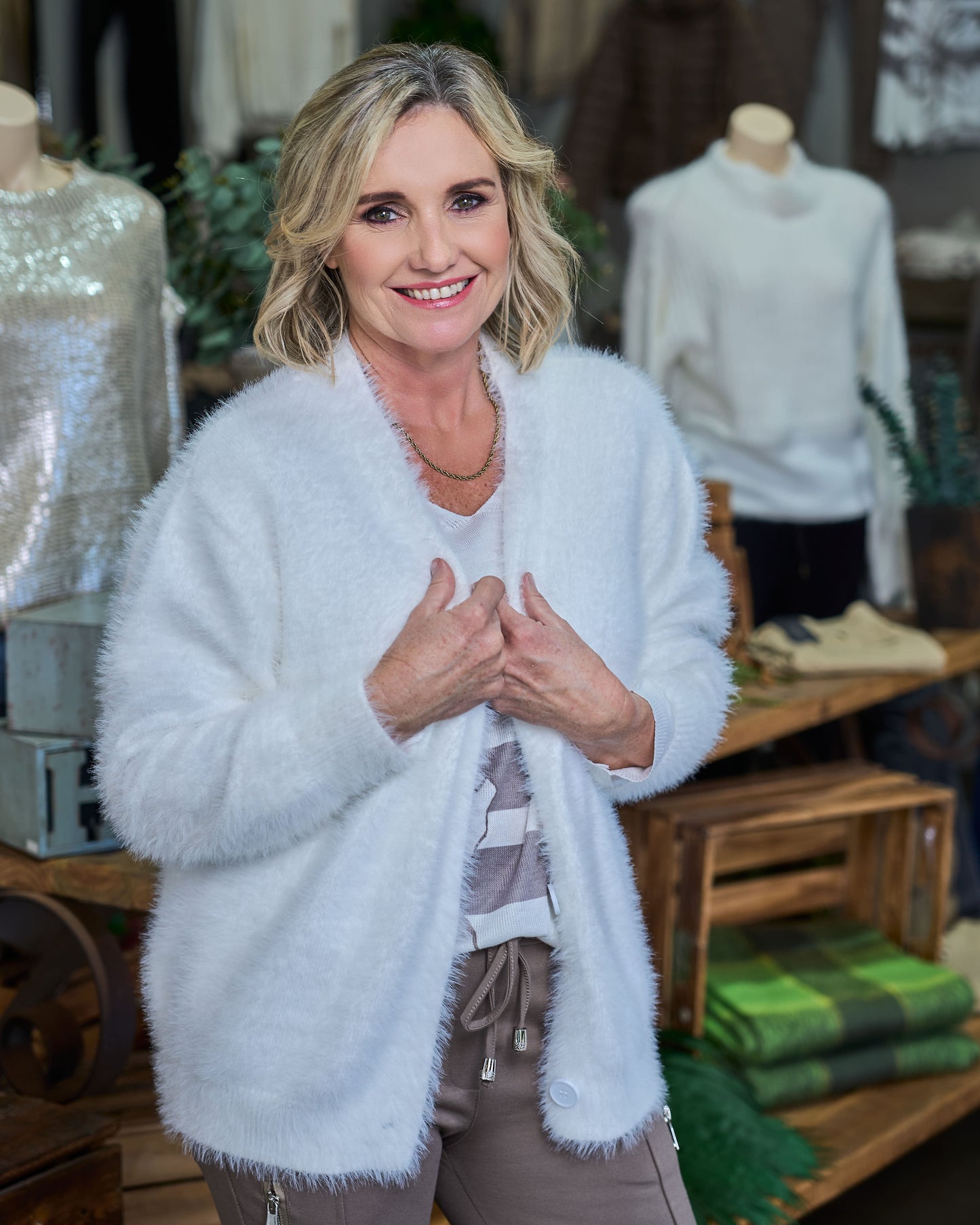 Angel Knit Cardigan | White