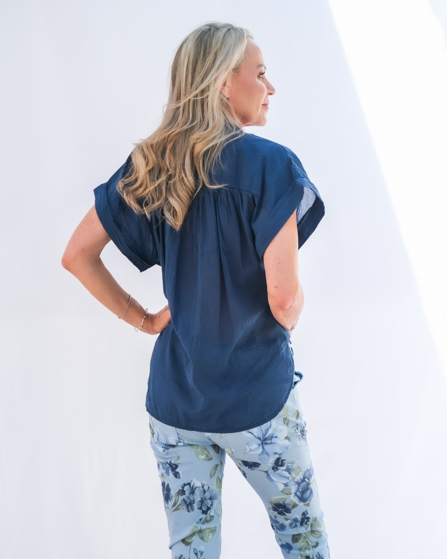 Breezy Babe Shirt | Navy