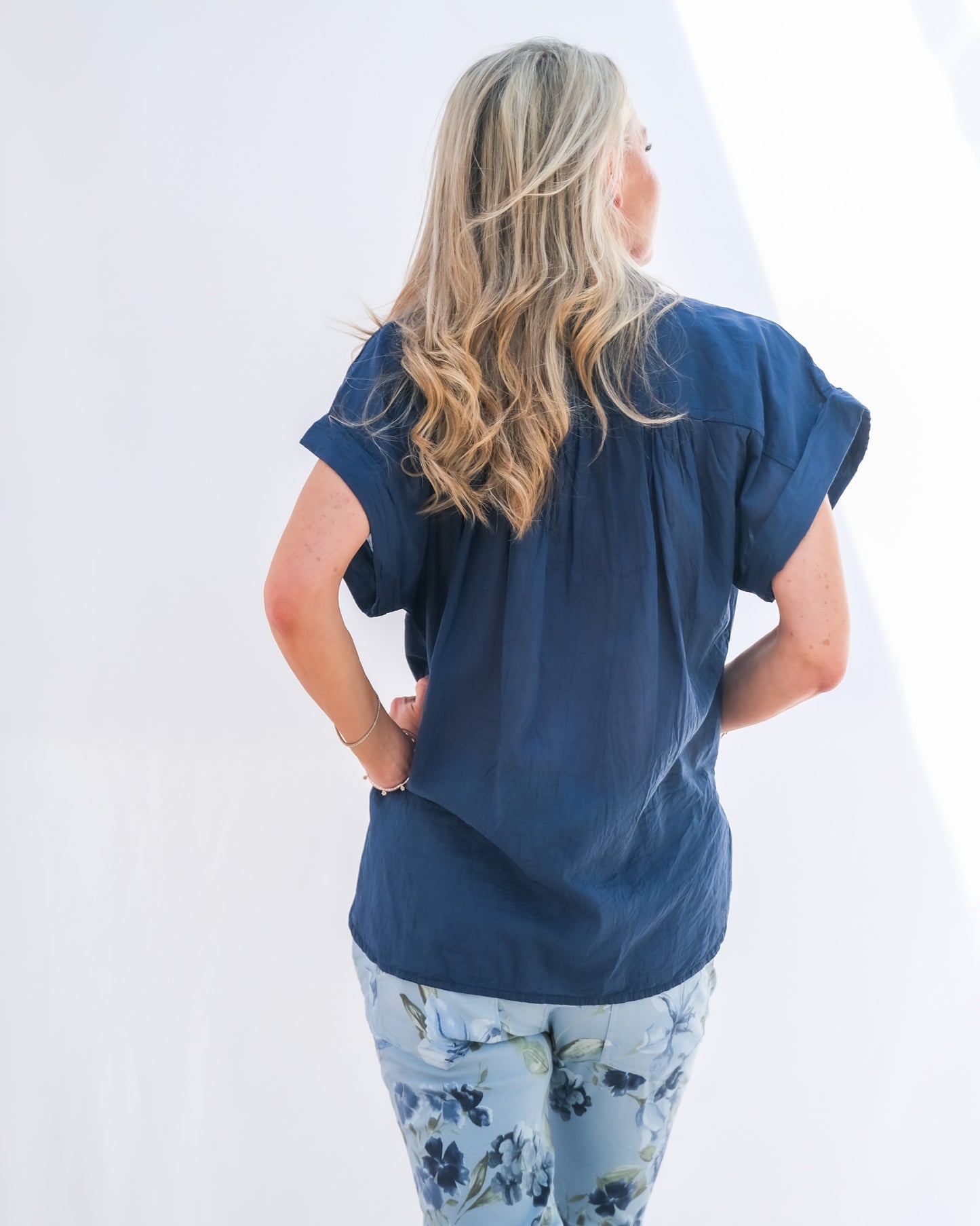 Breezy Babe Shirt | Navy