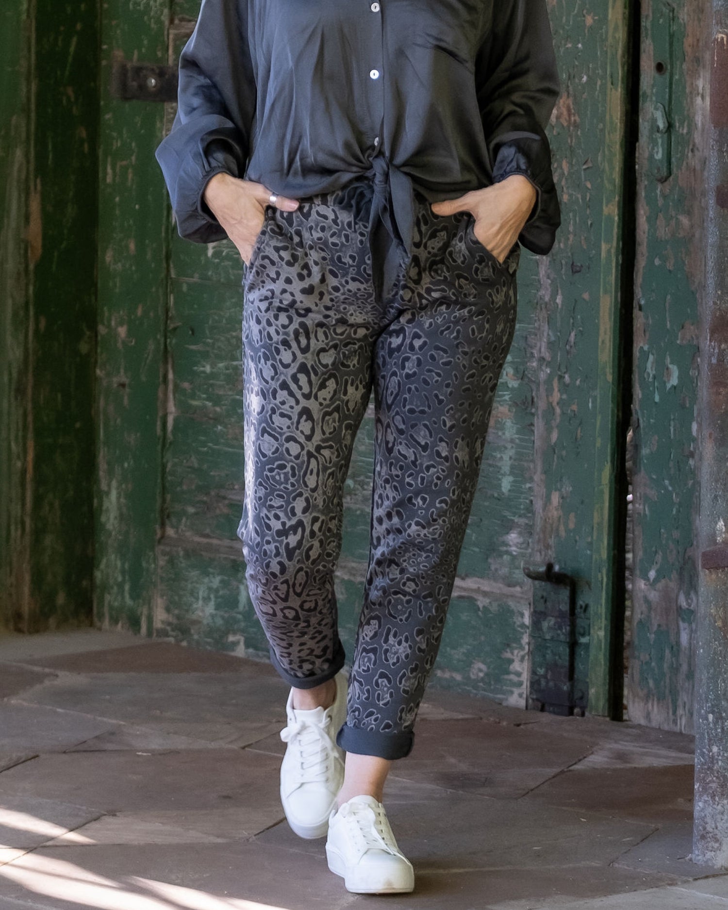 Coffee Run Drawstring Pants | Midnight Blue
