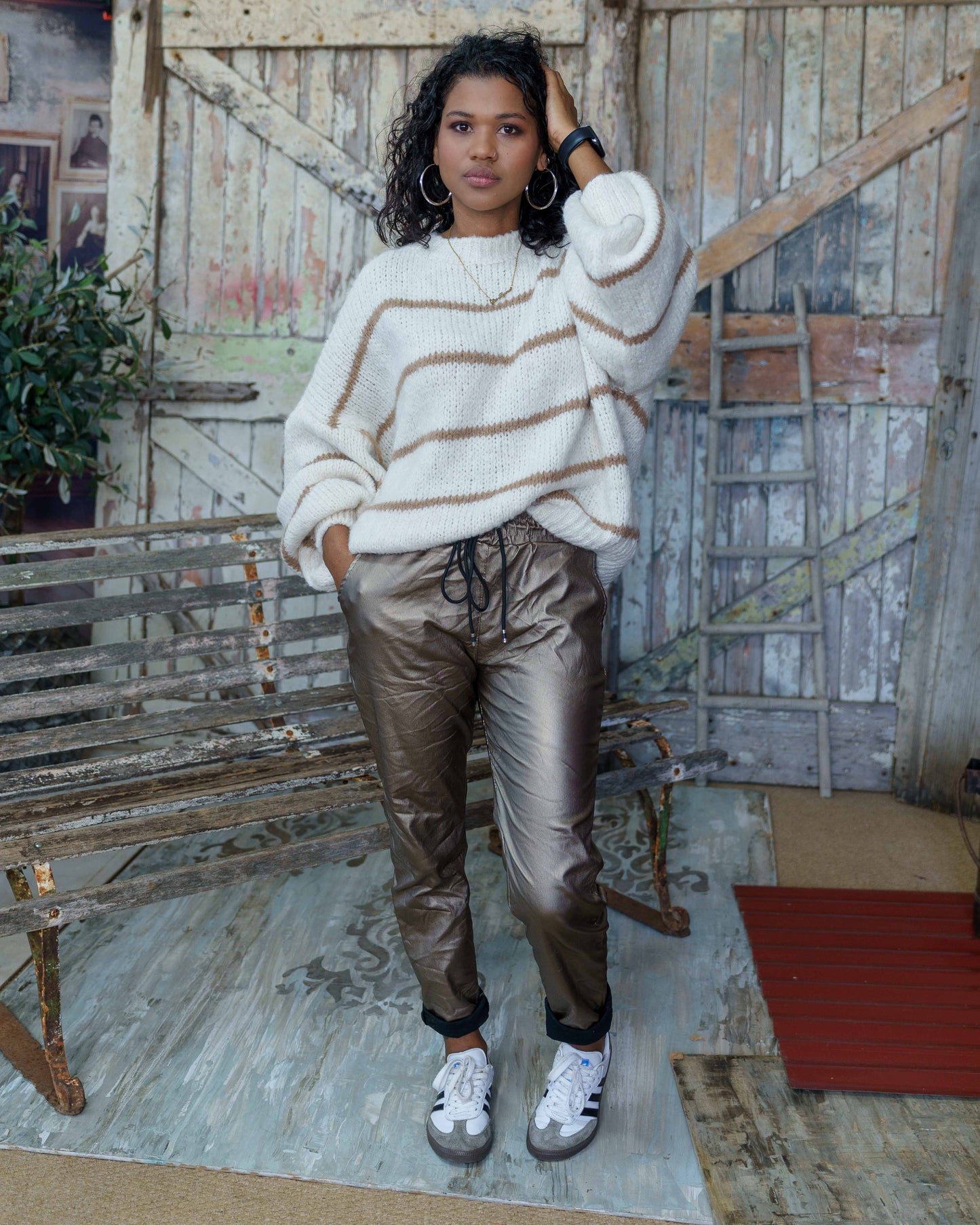 Different Views Knit | Camel