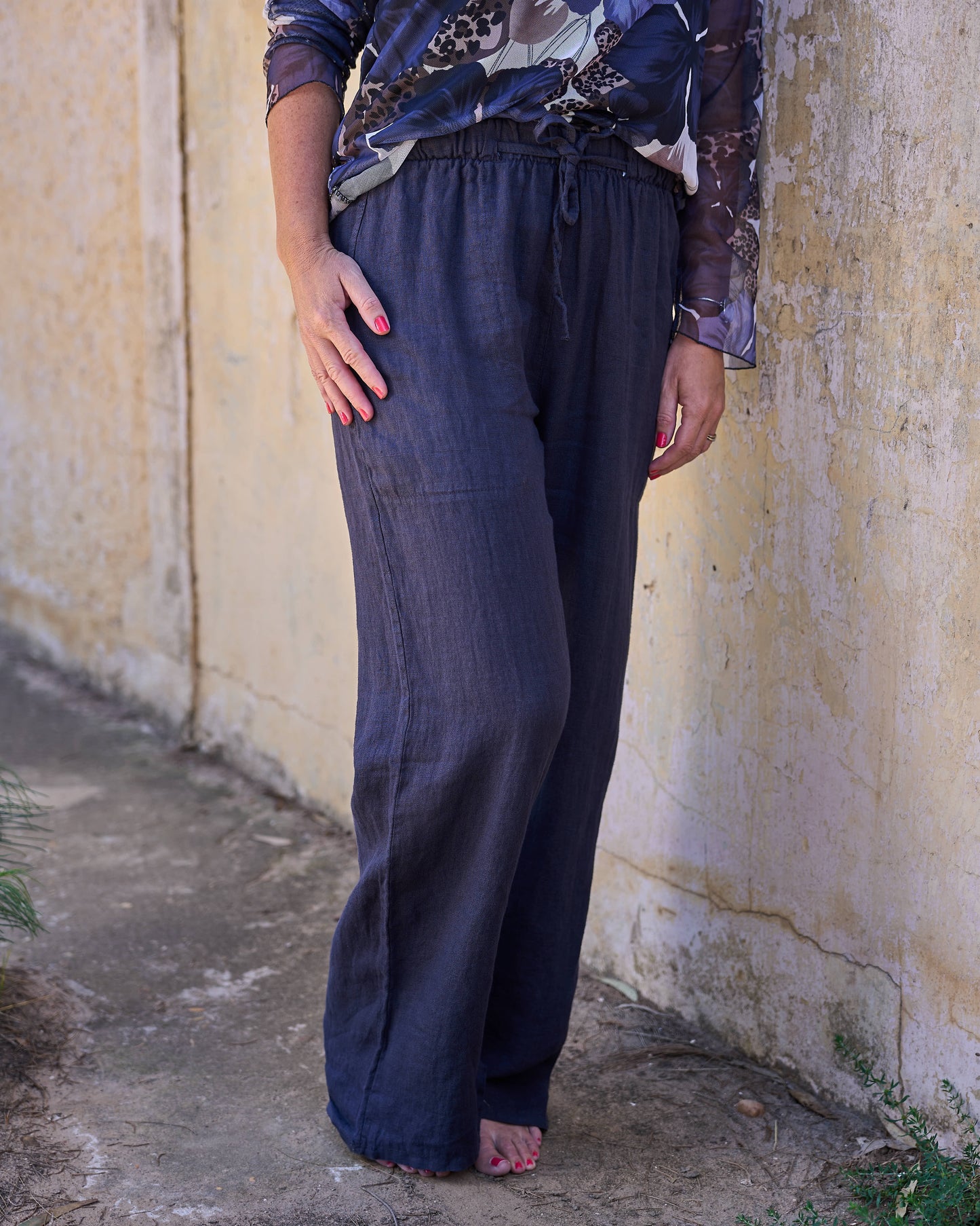 Royal Radiance Linen Pants | Navy