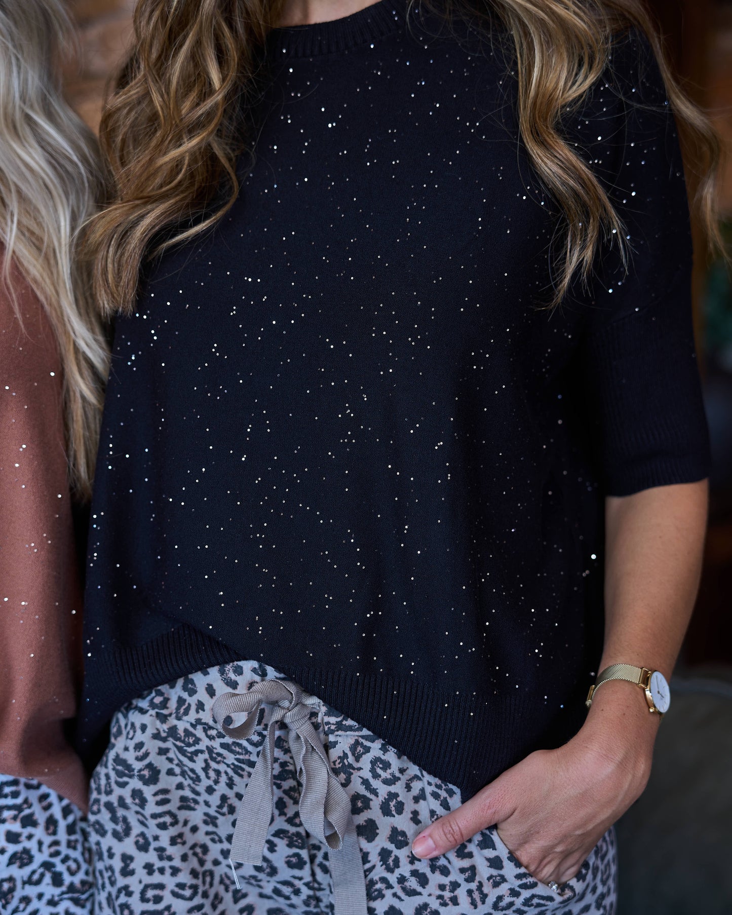 Here Comes The Night | Black