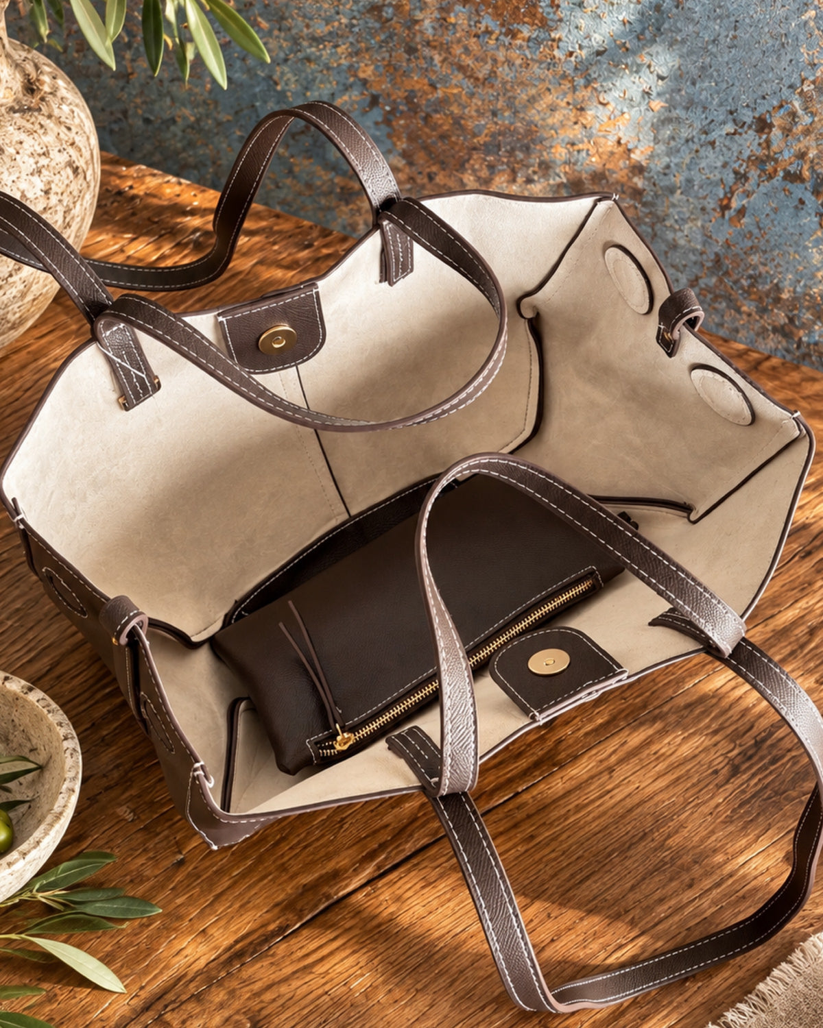 The Florence Wing Tote | Chocolate