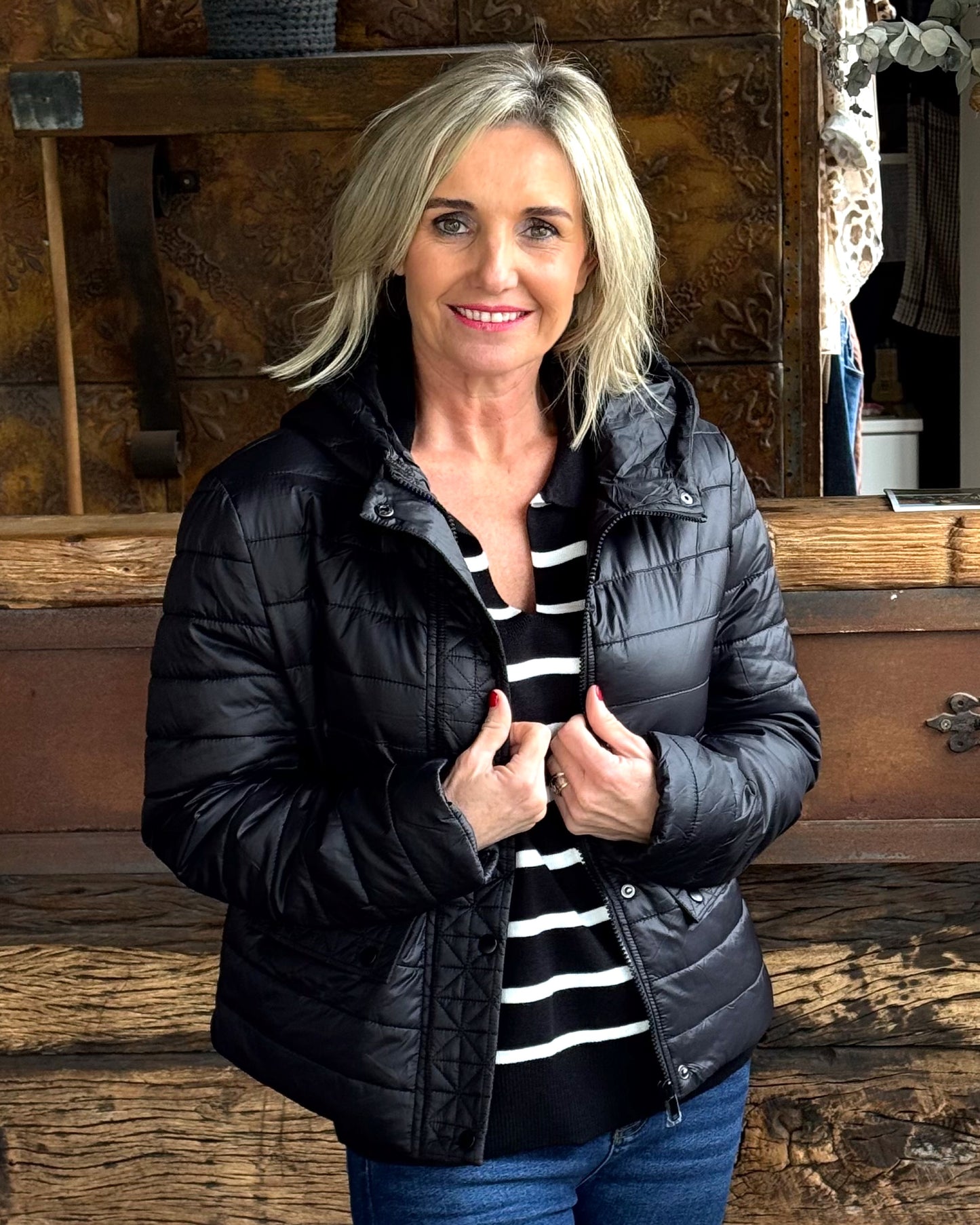 Featherline Puffer Jacket | Black