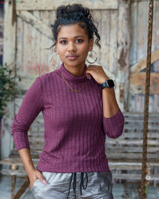 Last Light Polo Neck | Burgundy