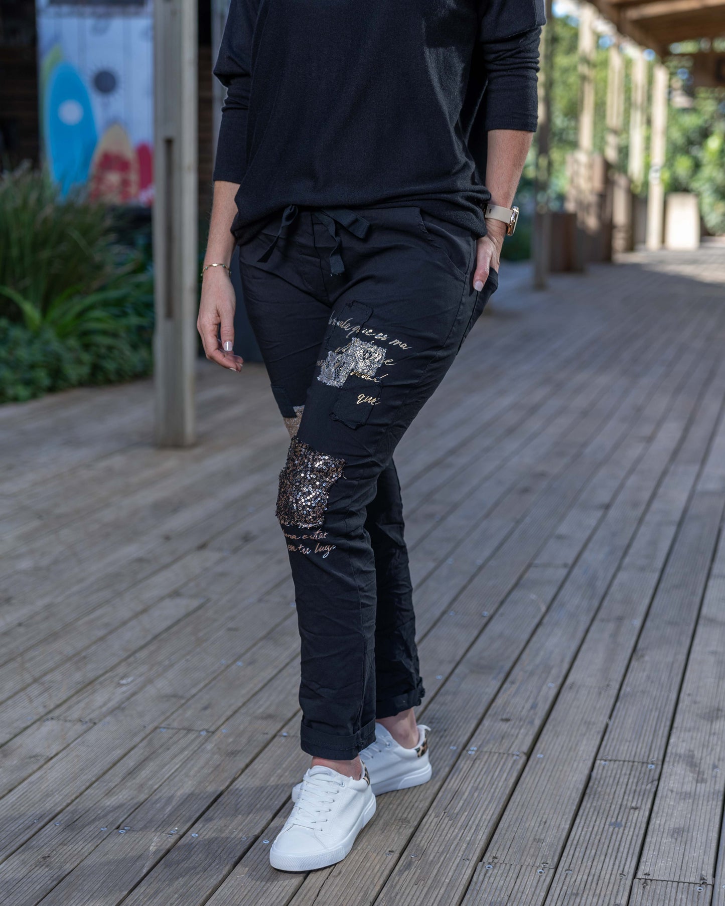 Lights Are Fading Knit | Black