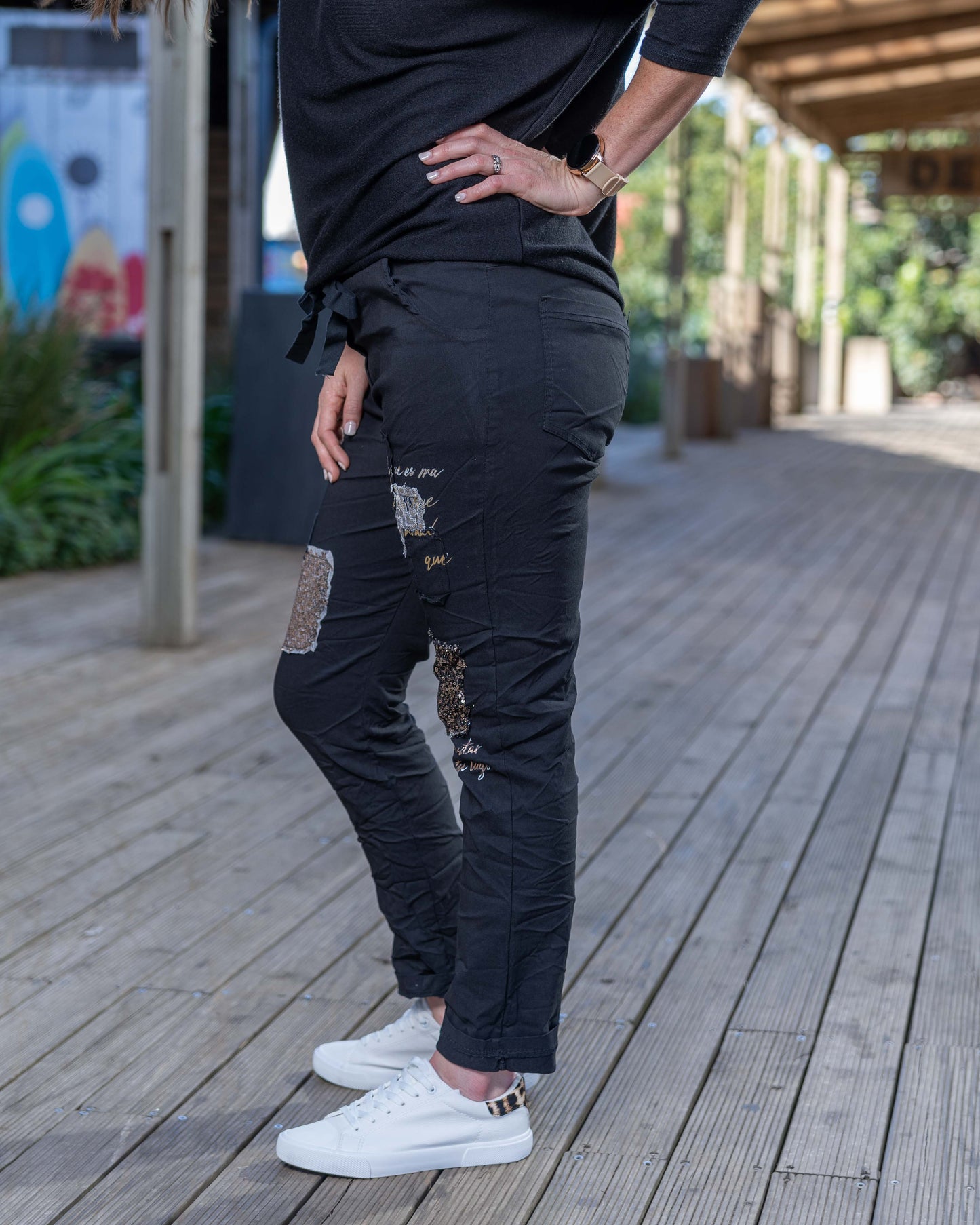 Lights Are Fading Knit | Black