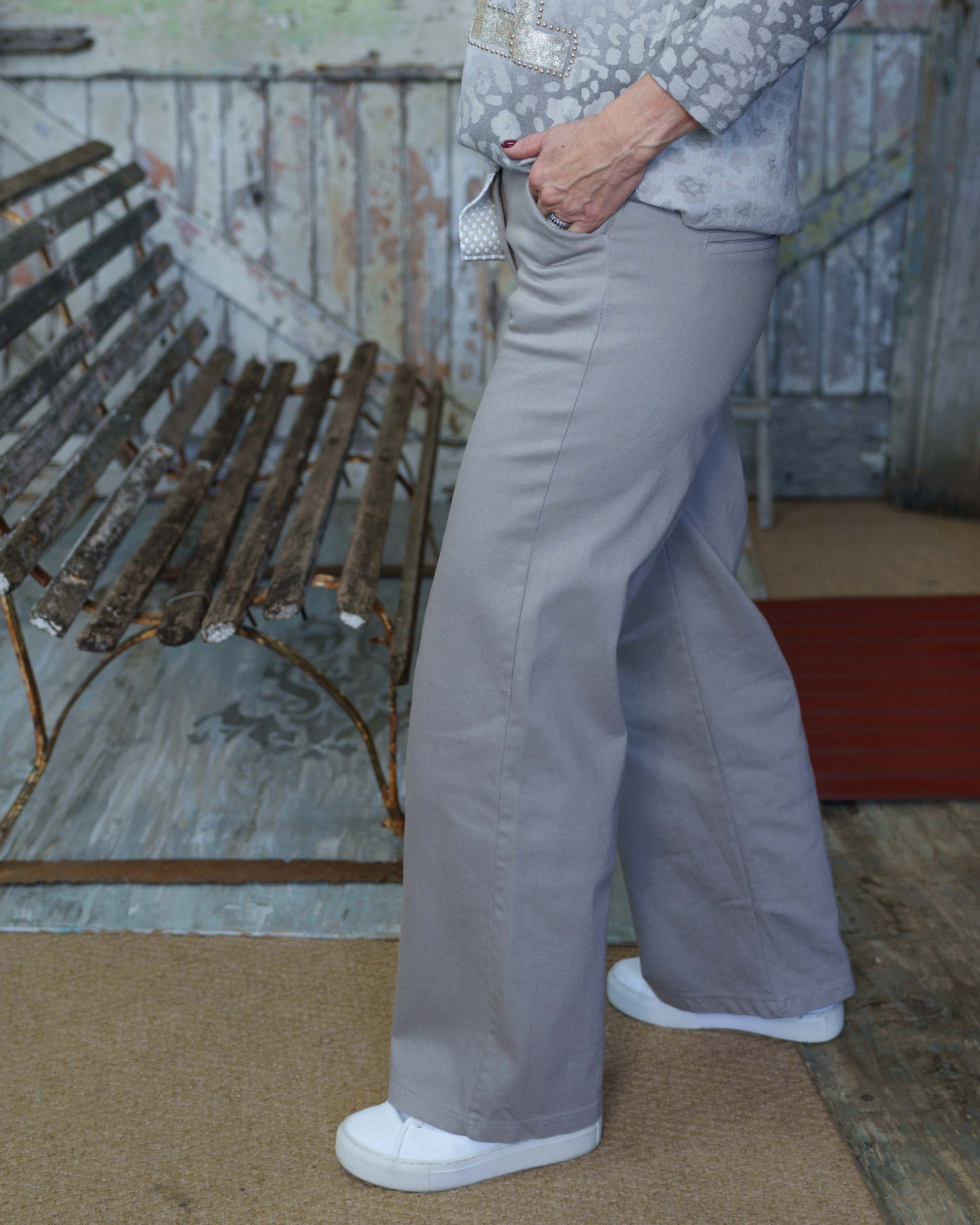 Look Your Best Pants | Fango