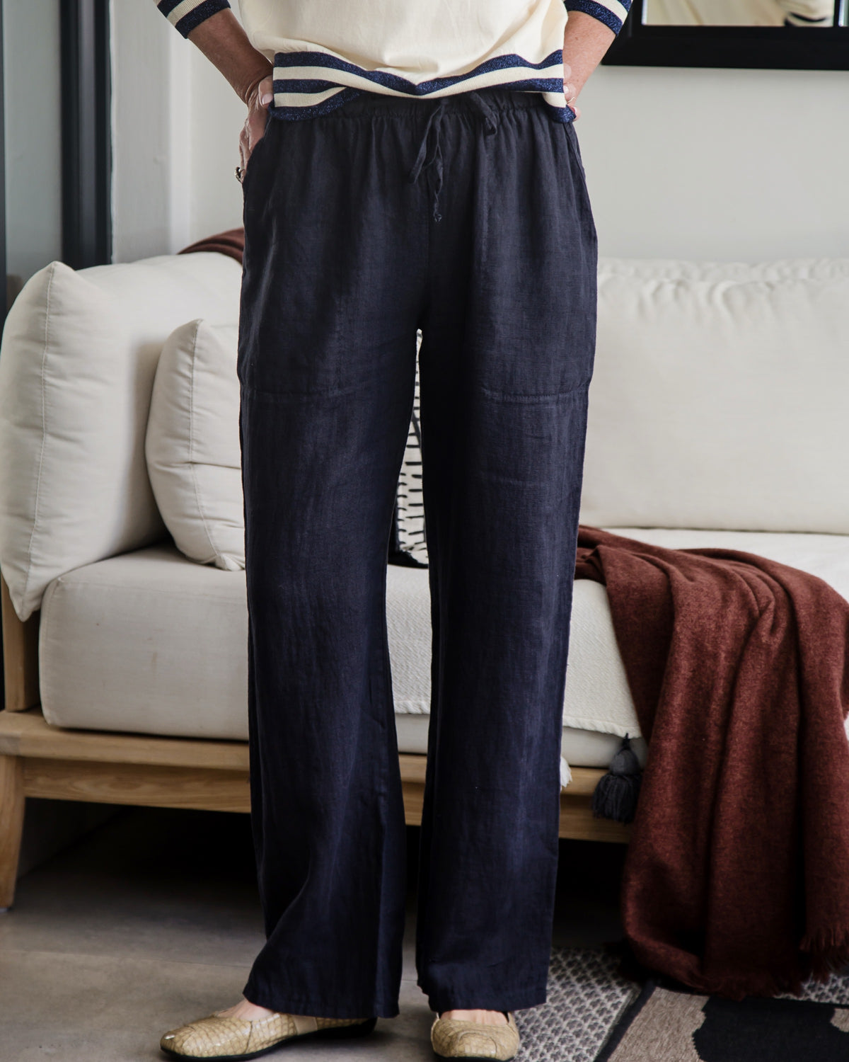 Royal Radiance Linen Pants | Navy
