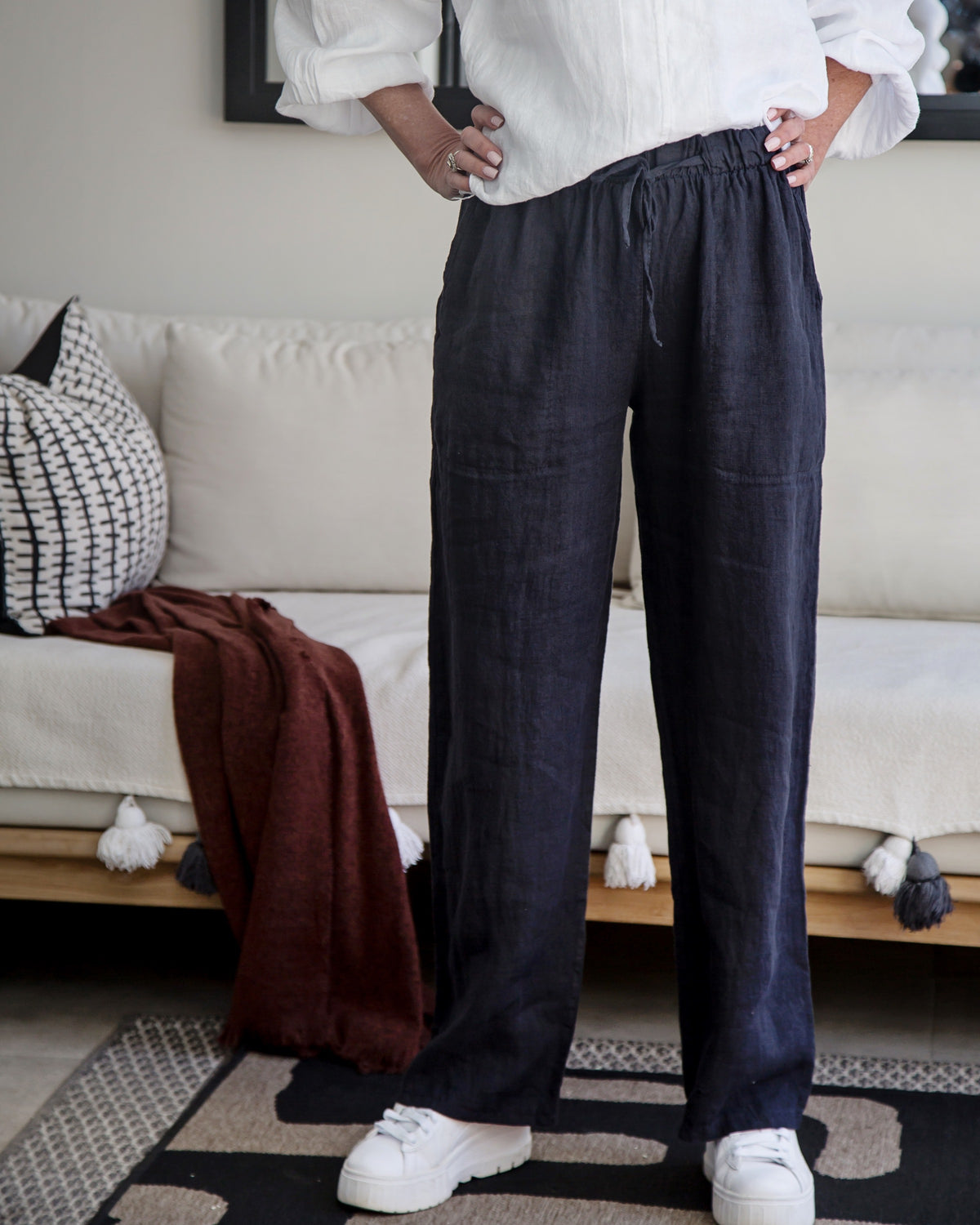 Royal Radiance Linen Pants | Navy