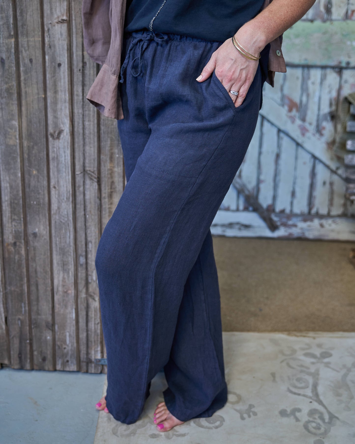 Royal Radiance Linen Pants | Navy