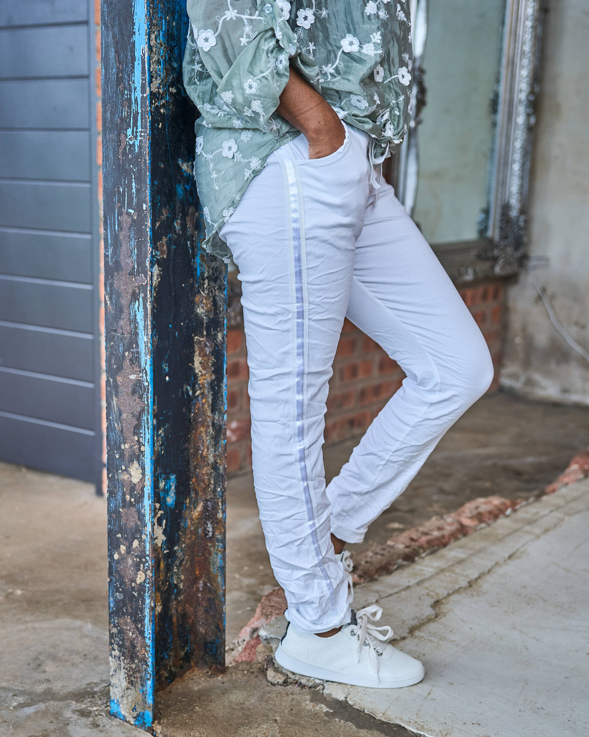Senorita Drawstring Pants | White