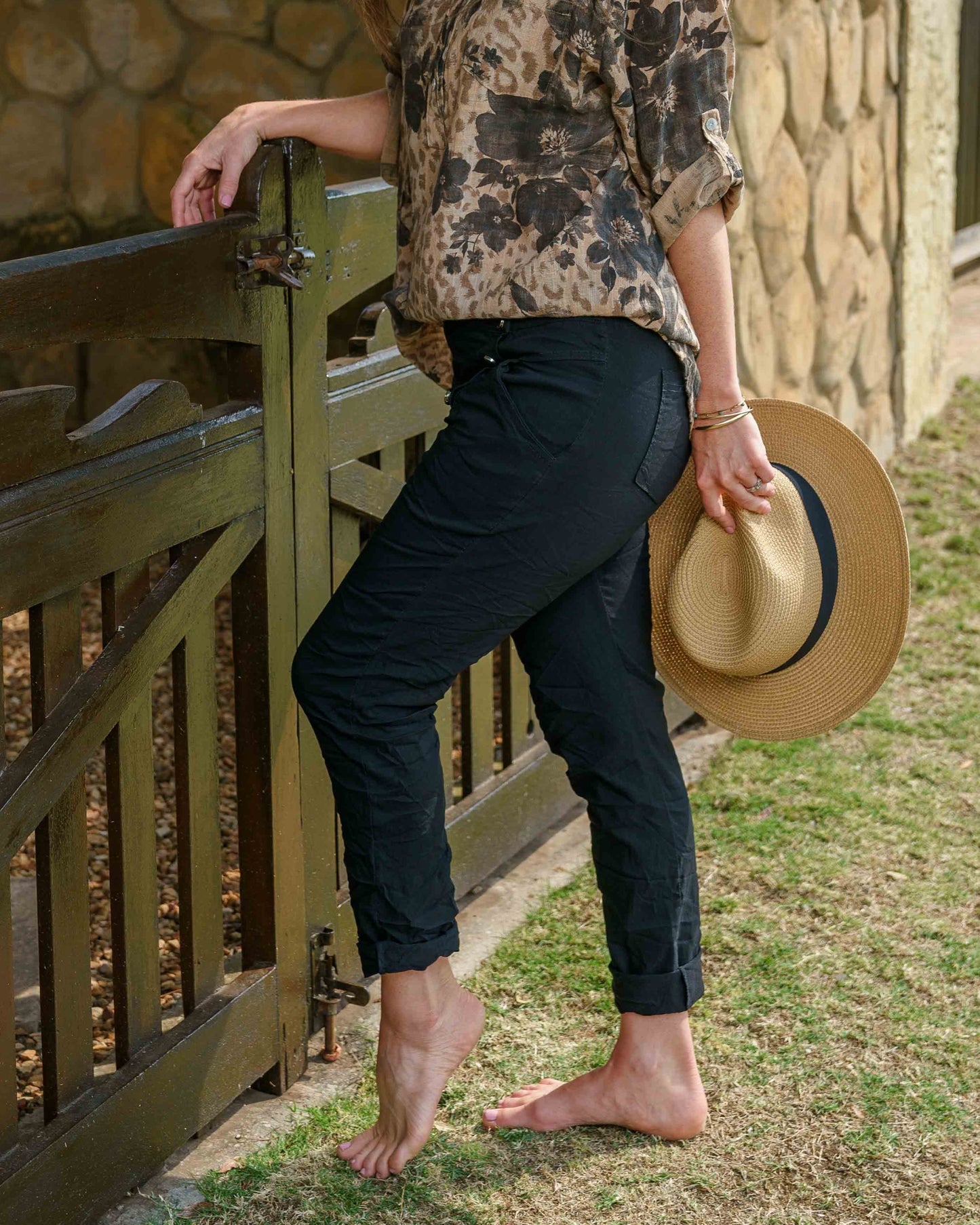 Secret Lane Drawstring Pants | Black