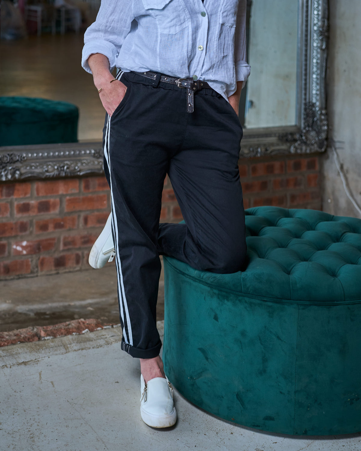 Weekend In Capri Pants | Black