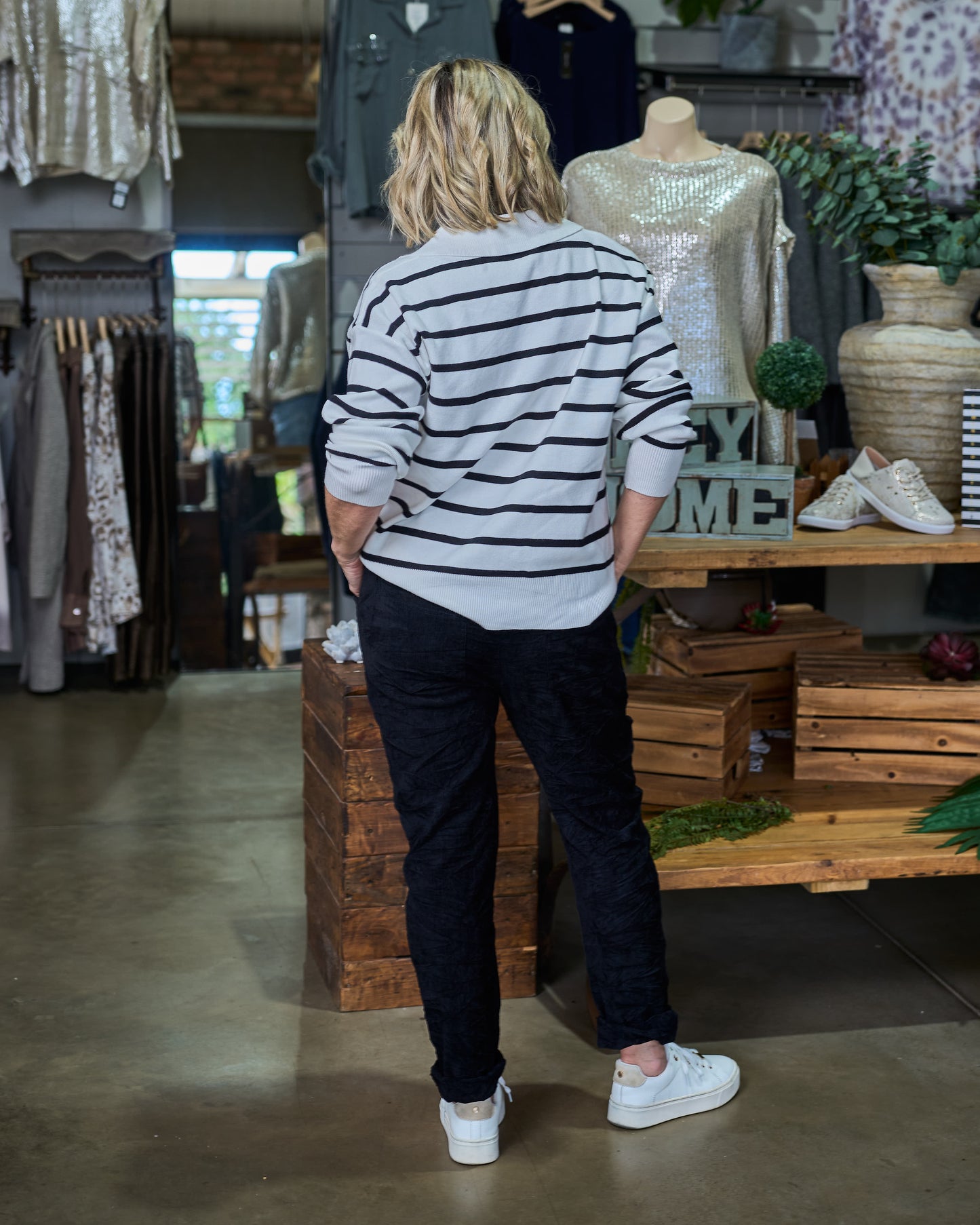 Sunday Stripe Club | White