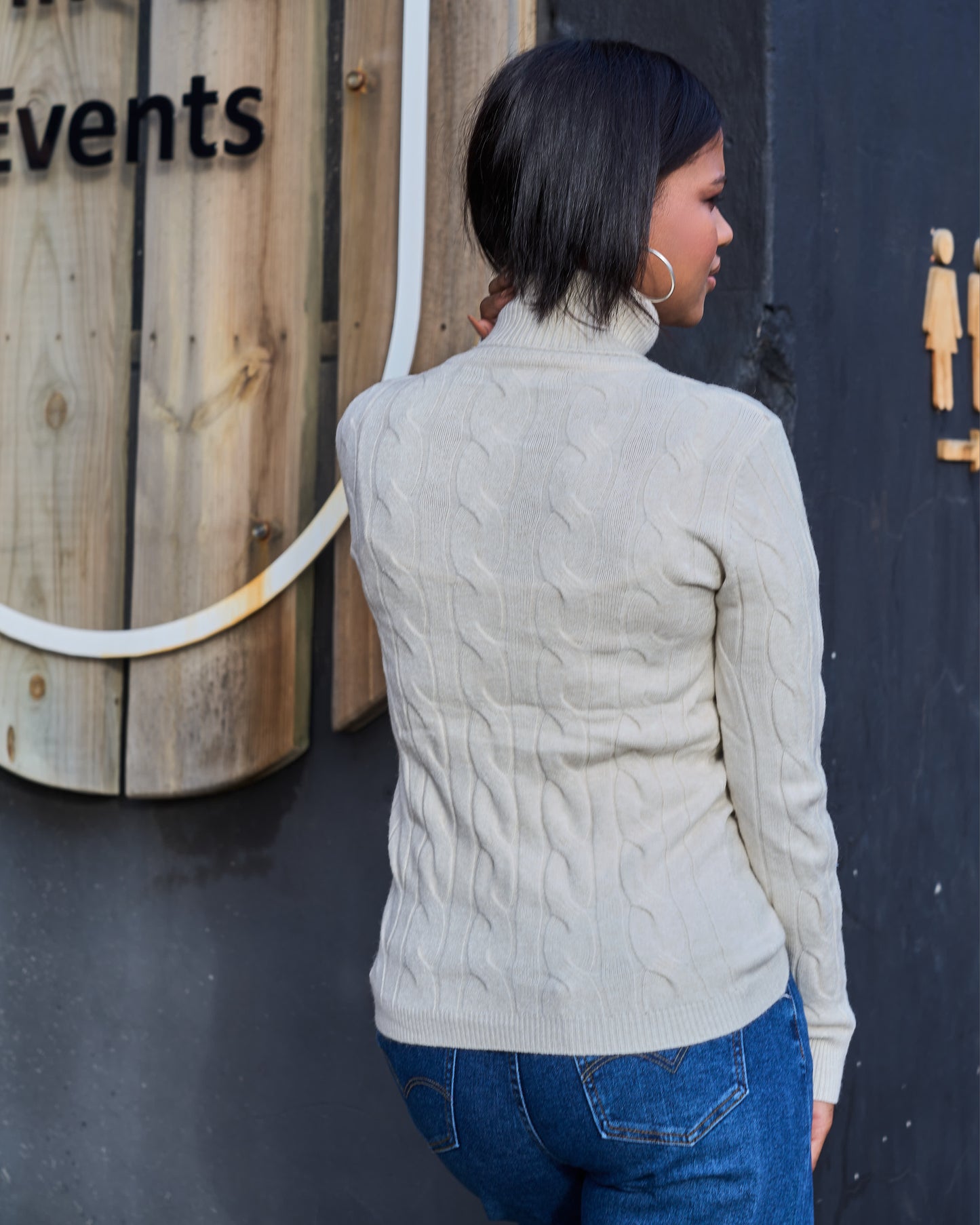 The Classic Cable Knit | Beige