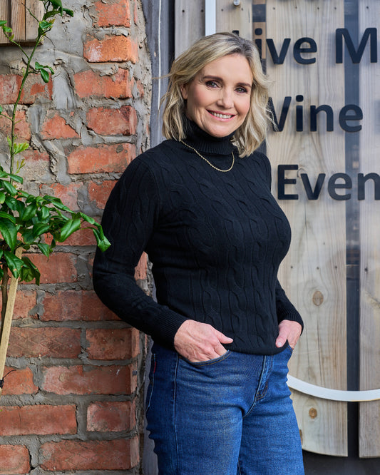 The Classic Cable Knit | Black