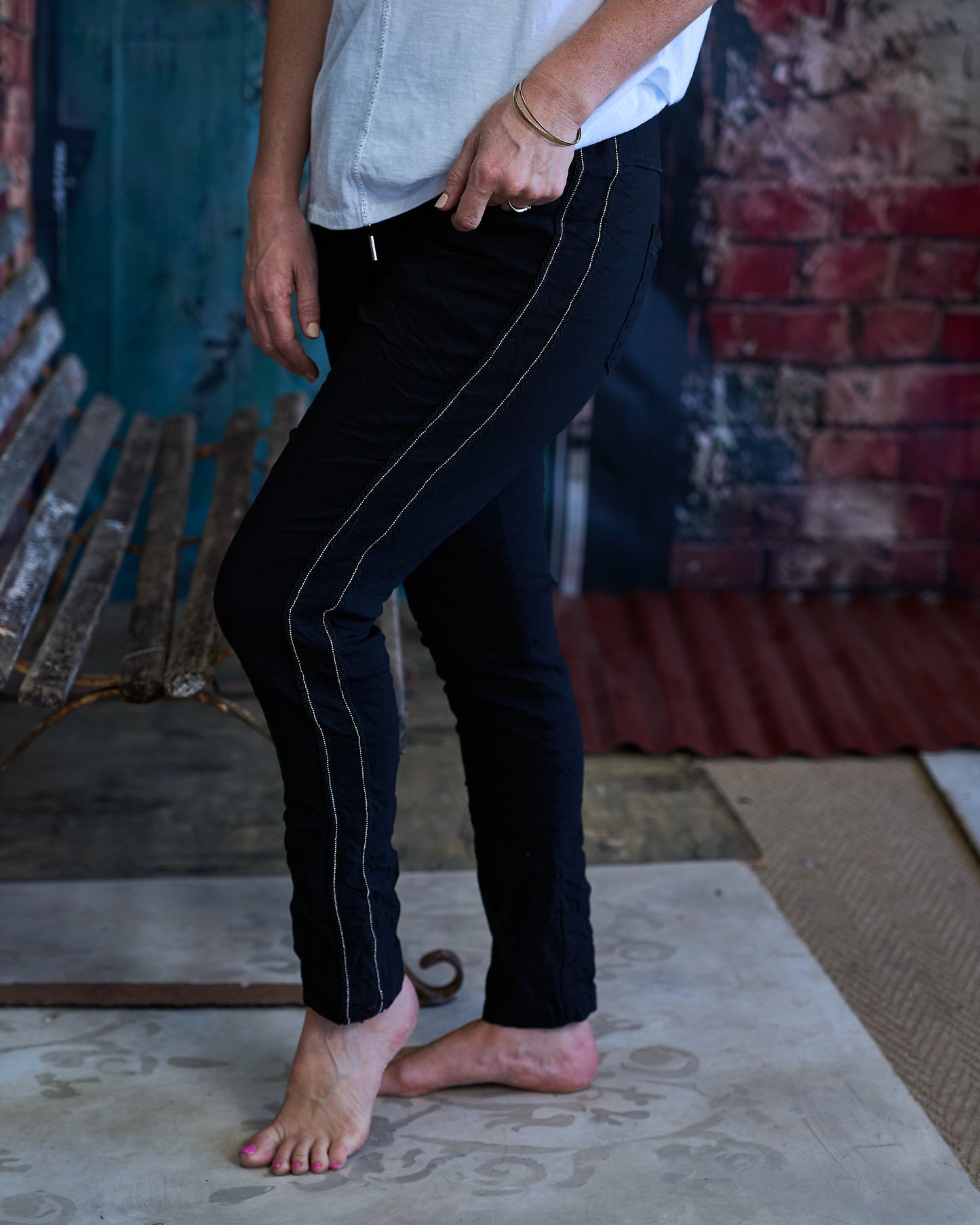 Tuscan Texture Drawstring Pants | Black