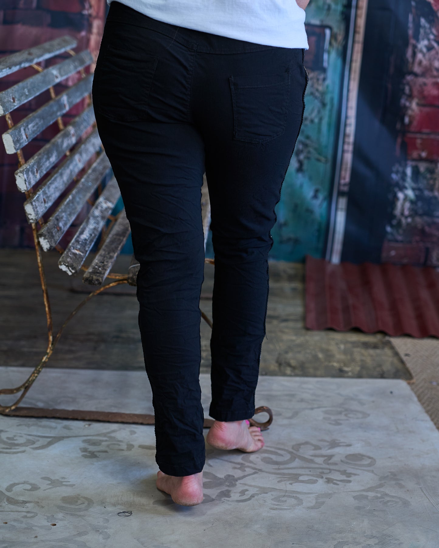 Tuscan Texture Drawstring Pants | Black