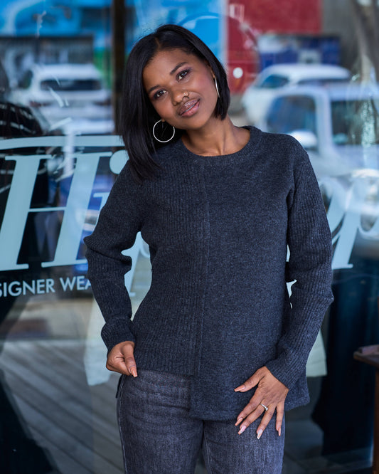 Vertical Pleat Knit | Dark Grey